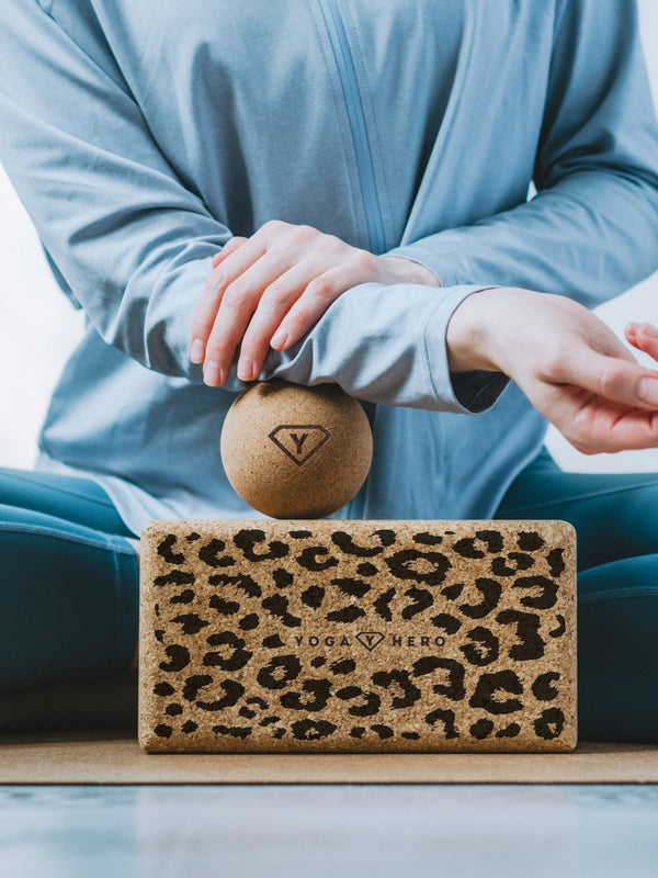 2 Yogablöcke Leopard mit Massage-Ball