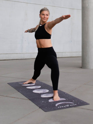 Yoga mat Moon 4mm
